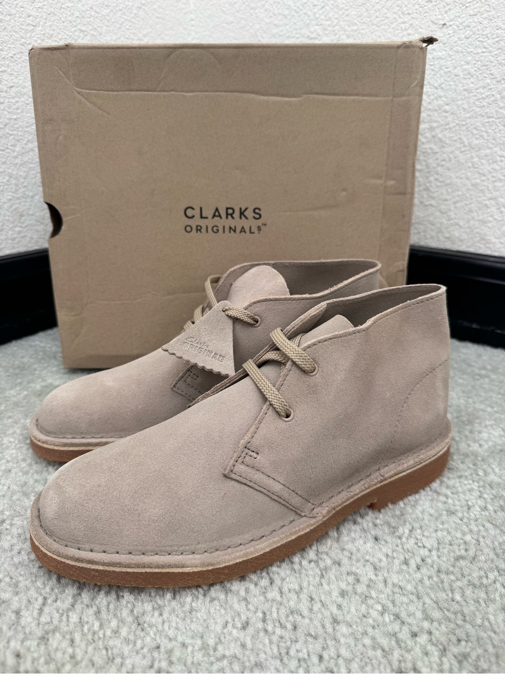 NWT Women’s Sand Suede Desert Boots